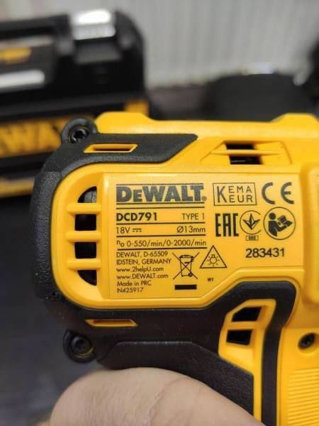 Шуруповерт dewalt