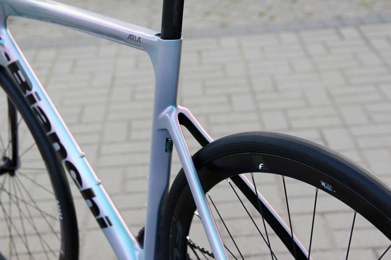 Rower szosowy BIANCHI ARIA Disc Carbon Ultegra Di2 2x12, roz. 57