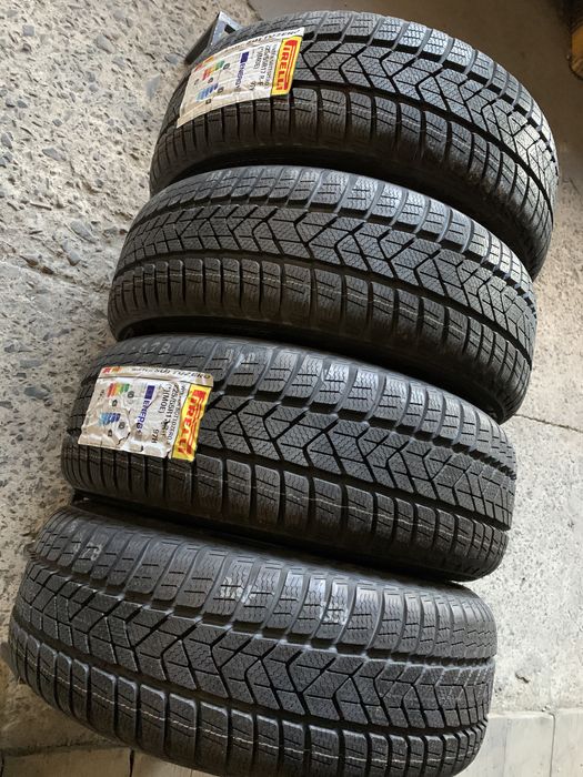 нові 225/55R17 Pirelli SOTTOZERO 3 MOE RunFlat (97H) зимові шини