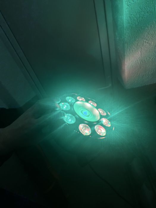 Продам чотири led Par