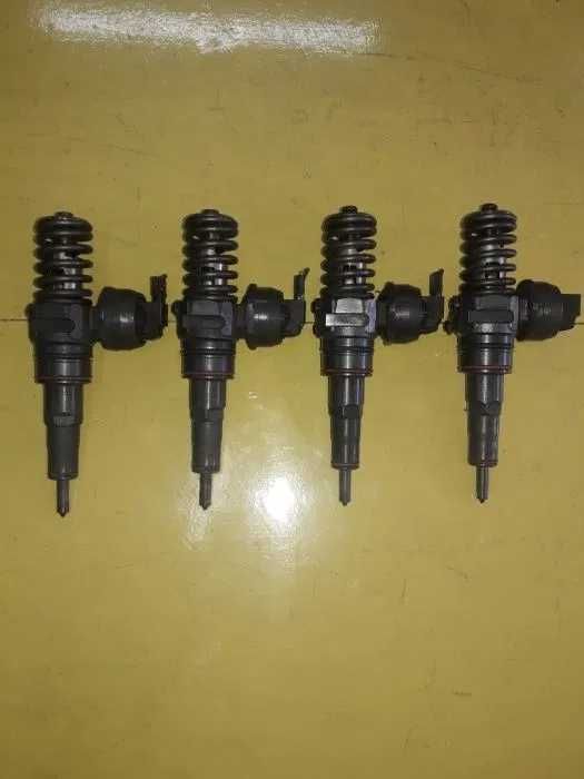 Б/у форсунка BOSCH Audi Seat Skoda 038130073BP-0414720037