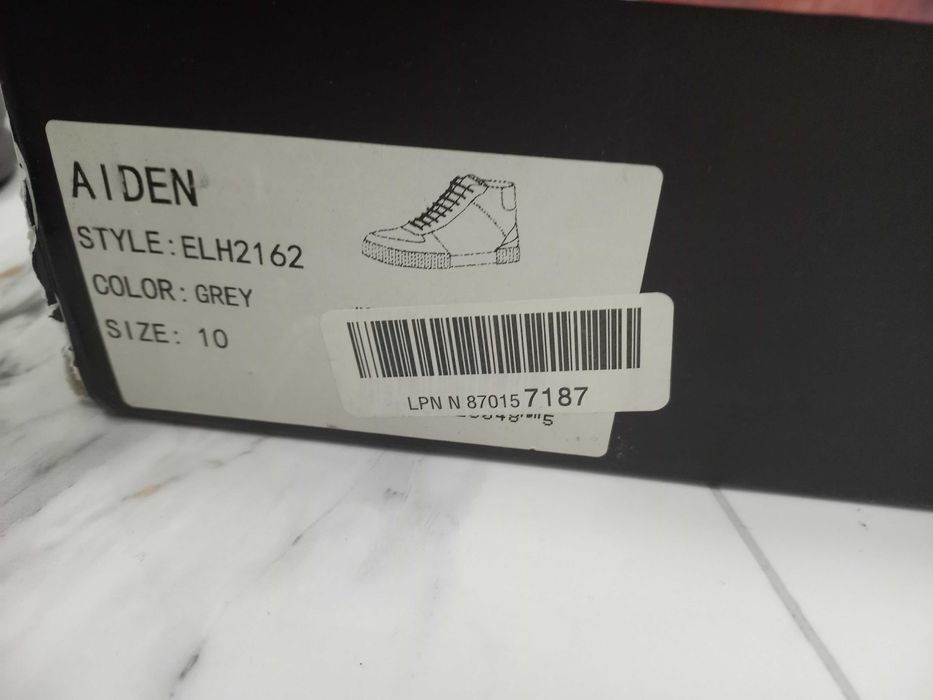 Шкіряні чоловічі снікерси