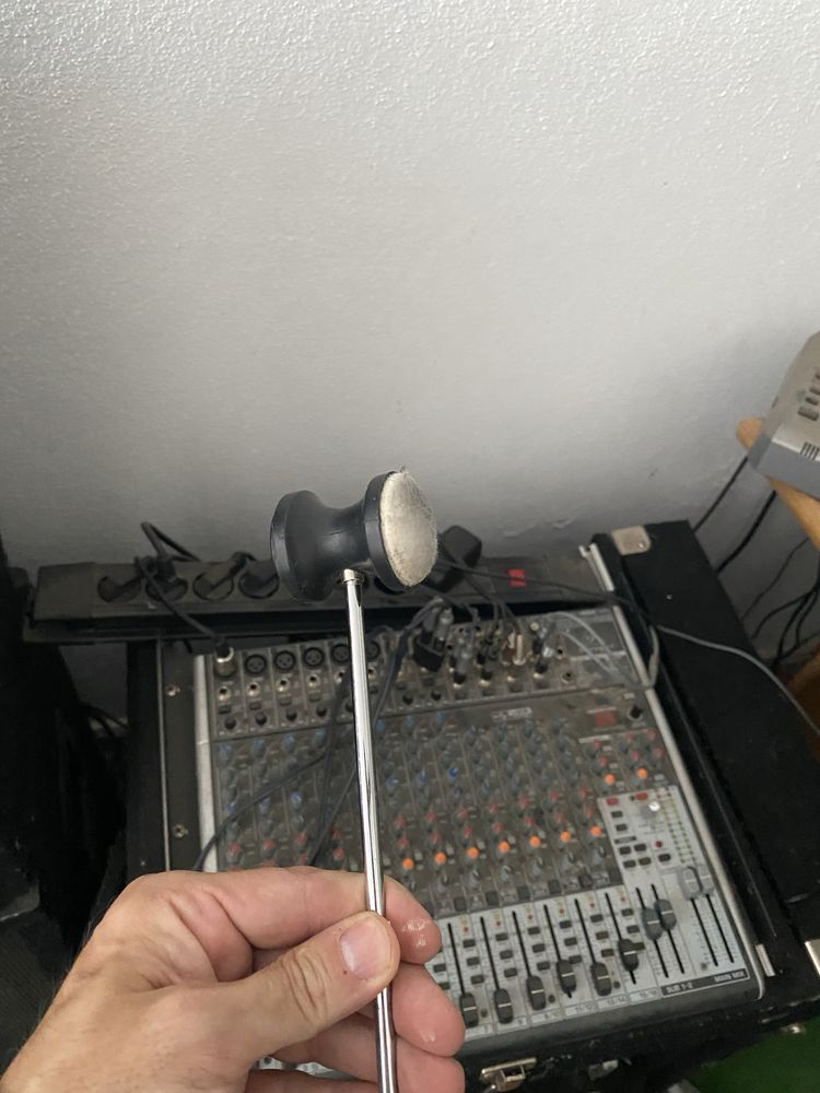 Varios acessorios musicais