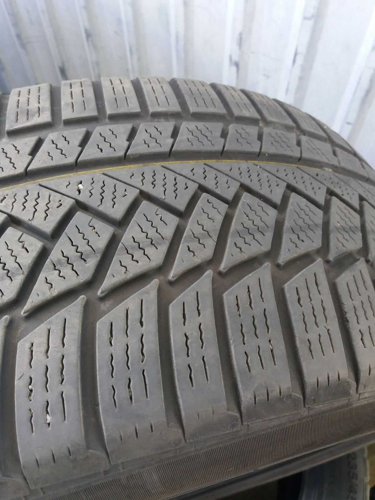 4 шт 235/45 R18 98v Continental зима. Шины 245 Зима без дефектов