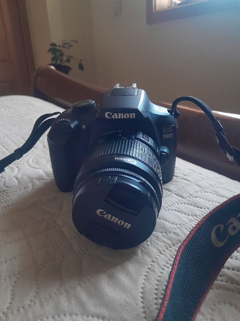 Câmara Canon EOS 1300D