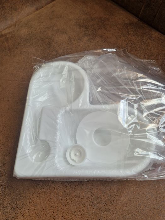 Миска поилка для котов, маленьких собак