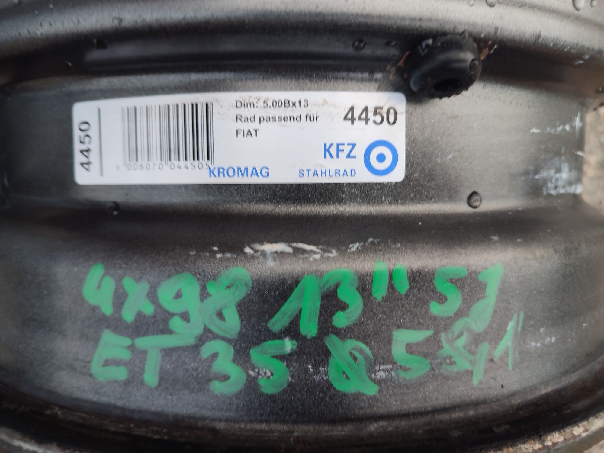 Komplet felg stalowych do Fiata 13" 4x98 5J et35  osadzenie 58.1.