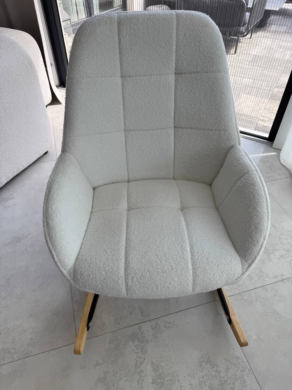 Fotel Bujany, Na Płozach Jasny Beż, Tkanina Boucle Fw2