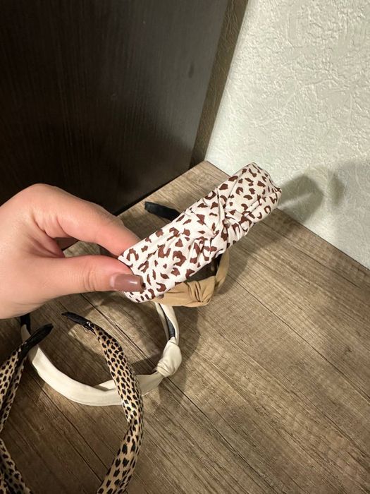 Жіночі обручі нові