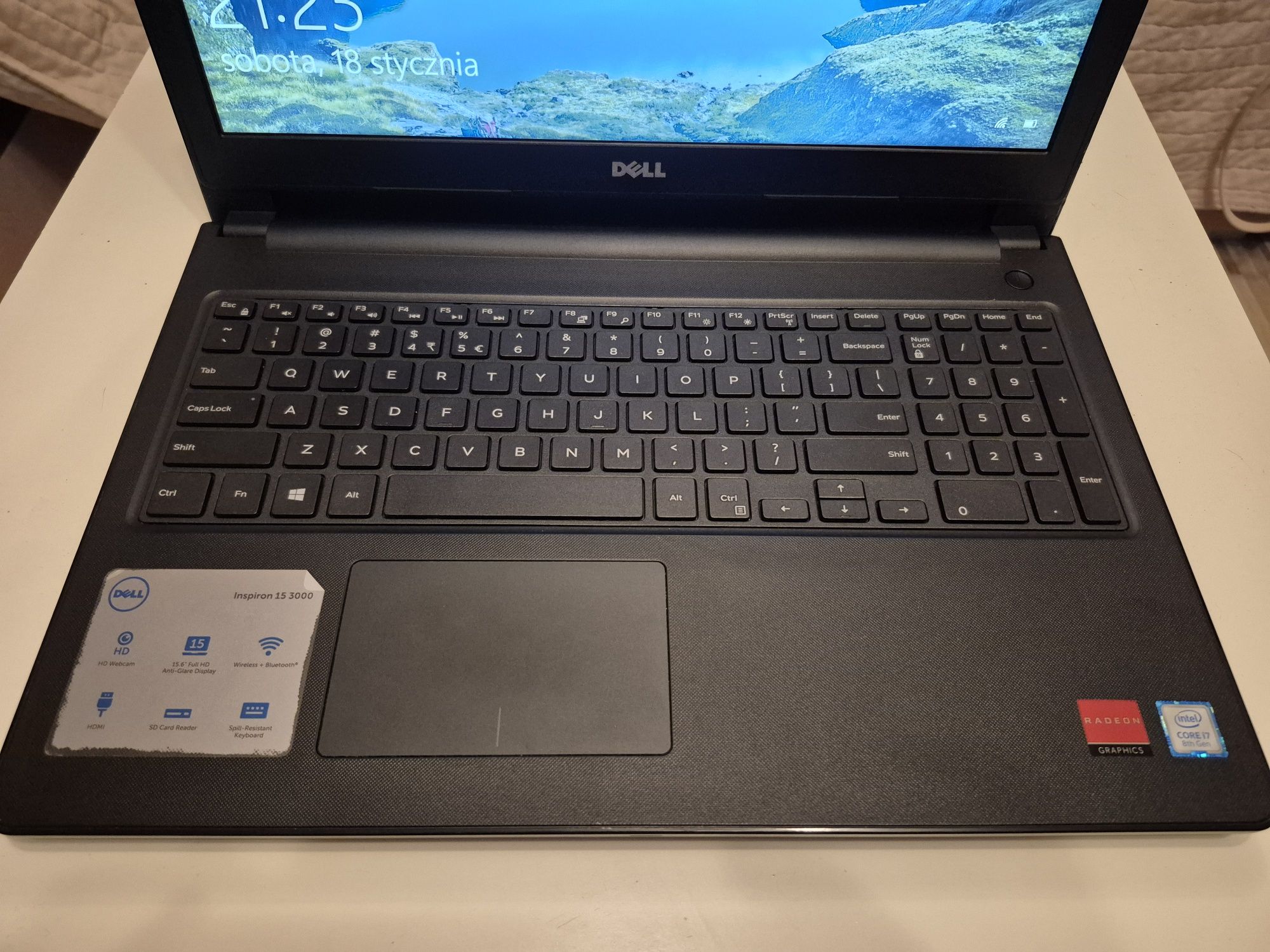Laptop Dell Inspiron 3576 15,6" | i7-8550U | 8 GB | 256 GB | 520M-2 GB