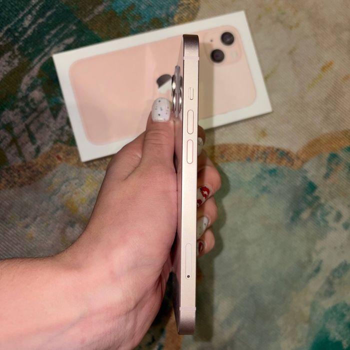 iPhone 13 рожевий 128 GB