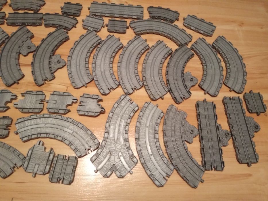 Duży zestaw torów Tomek I przyjaciele na magnes