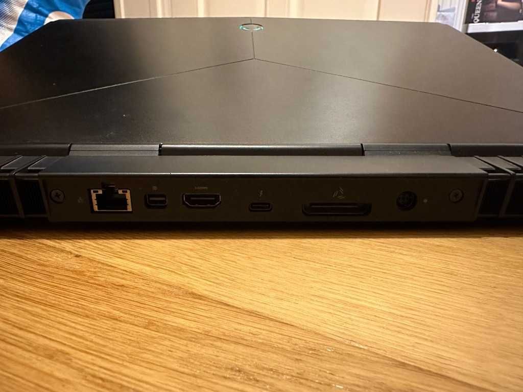 Alienware 15 R4 - Laptop Gamingowy