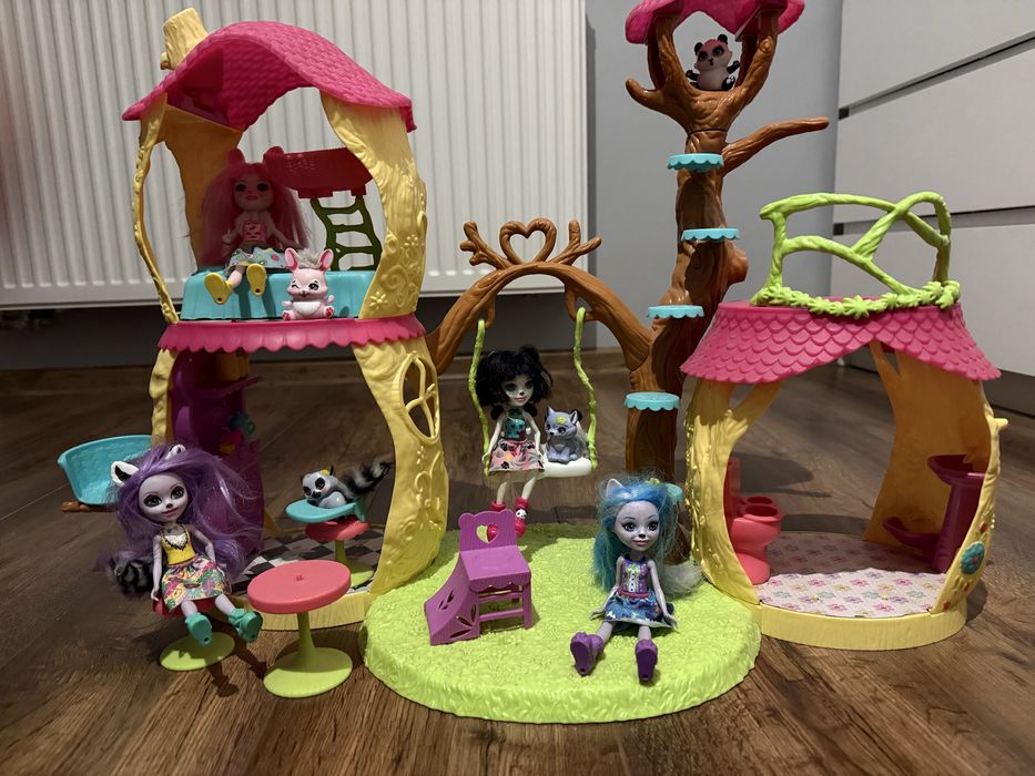 Domek enchantimals lesny domek + 4 lalki 4 zwierzątka