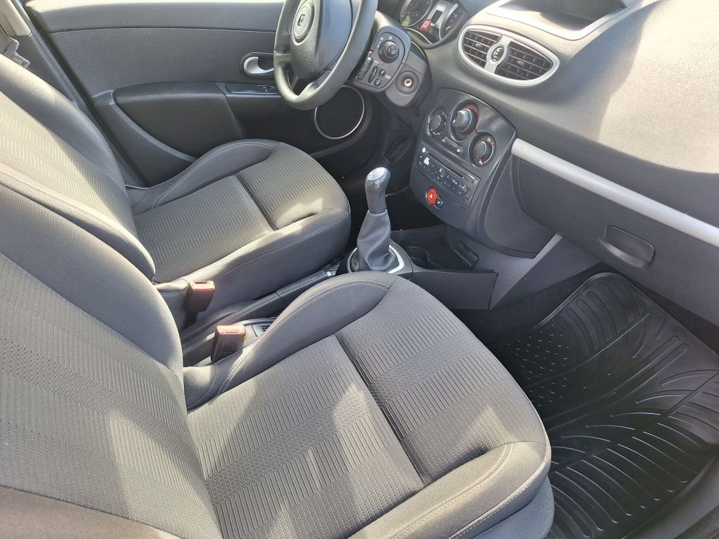 Renault Clio 2010 1.2 75km