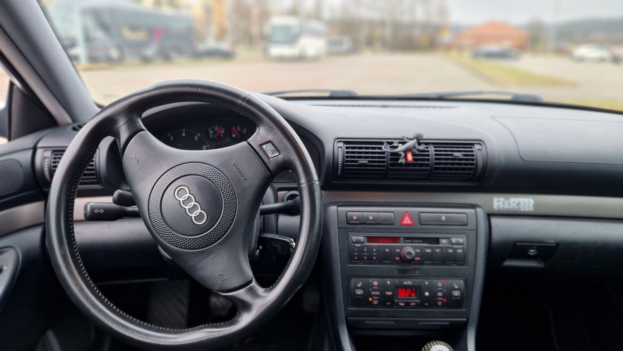 Audi A4 1.8 benzyna