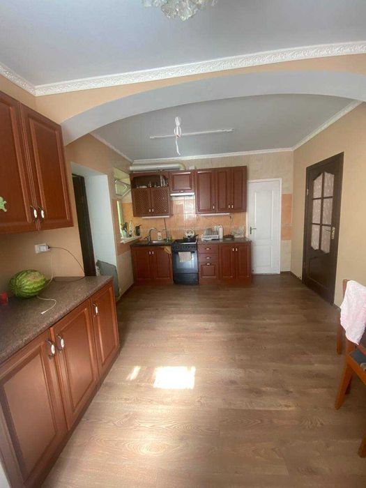 Продам просторий 2-поверховий будинок ! вул.Грузинська