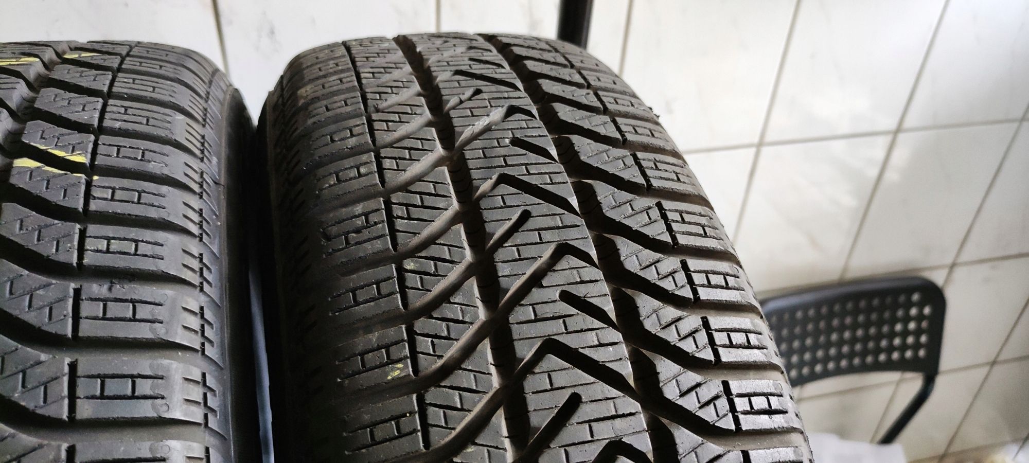 Opony 185/60/15 Pirelli 7,11mm 2szt.=260zł Z