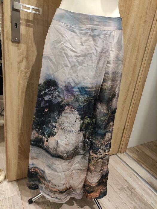 Długa spódnica, spódniczka markowej firmy Solar w rozmiarze 40 zaprasz