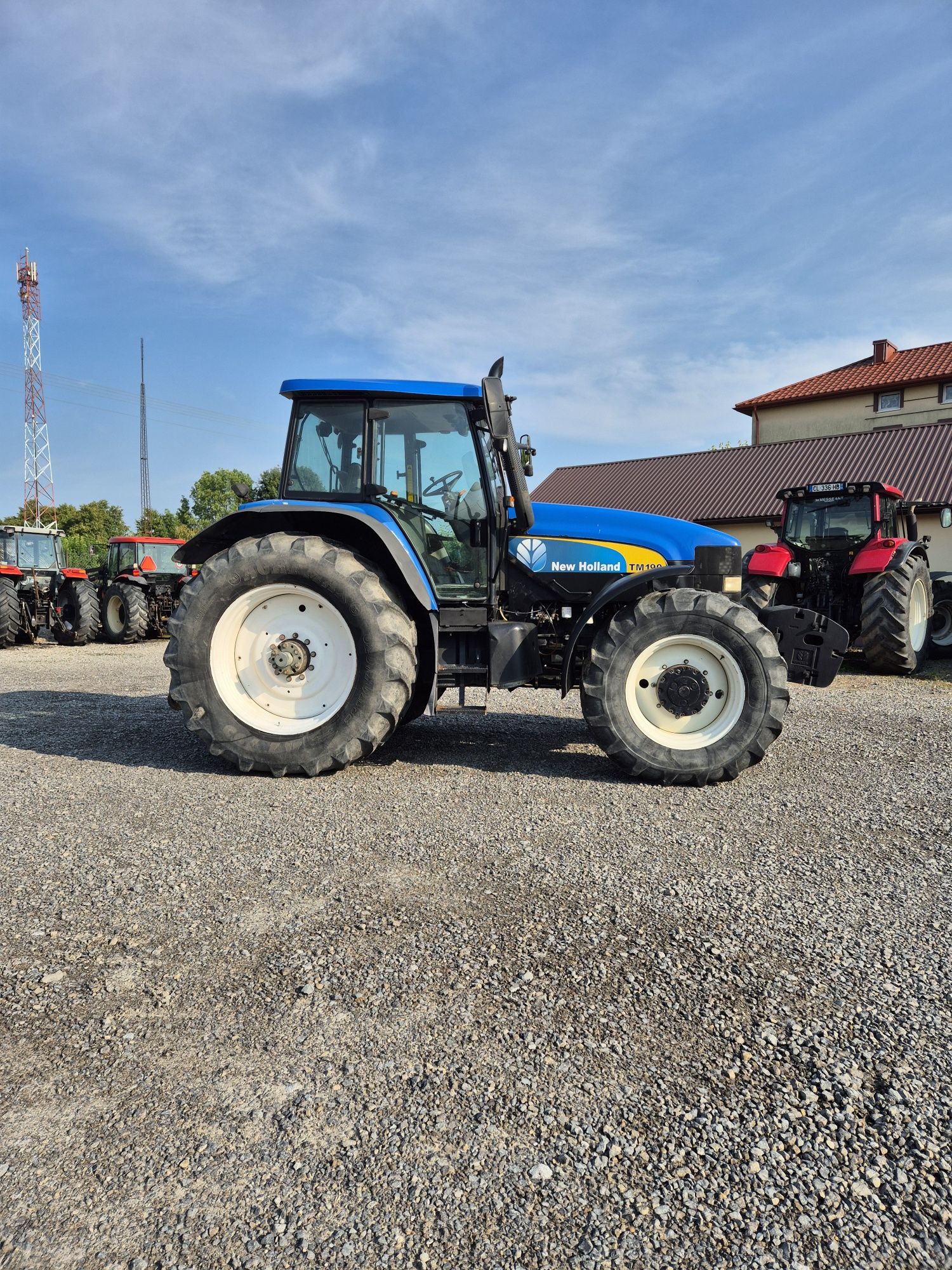 New  Holland  TM190  Pneumatyka