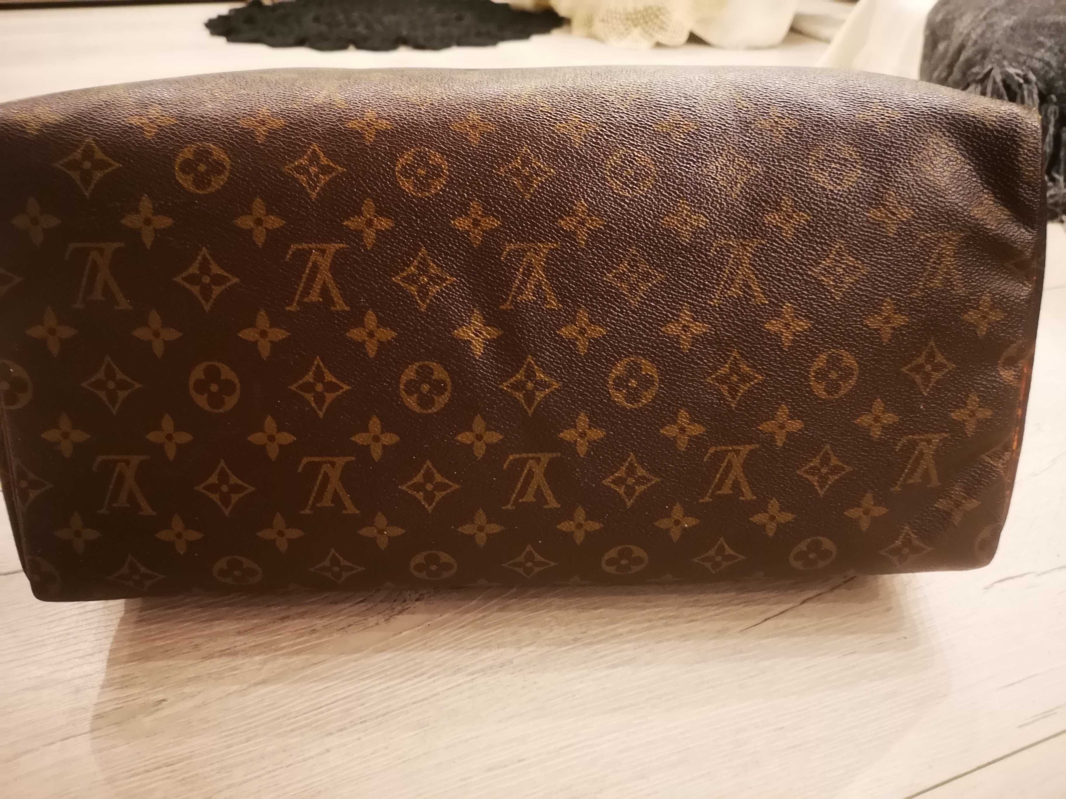 Louis Vuitton Speedy 40