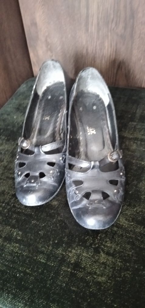 Buty skórzane 36