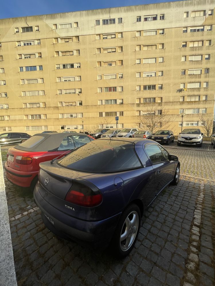 Vendo Opel Tigra - A | Gasolina | 1994 | Com 165.800km