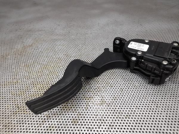 Pedal do acelerador FORD Fiesta V (JH_, JD_)