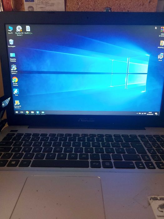 Vendo Acer x555l