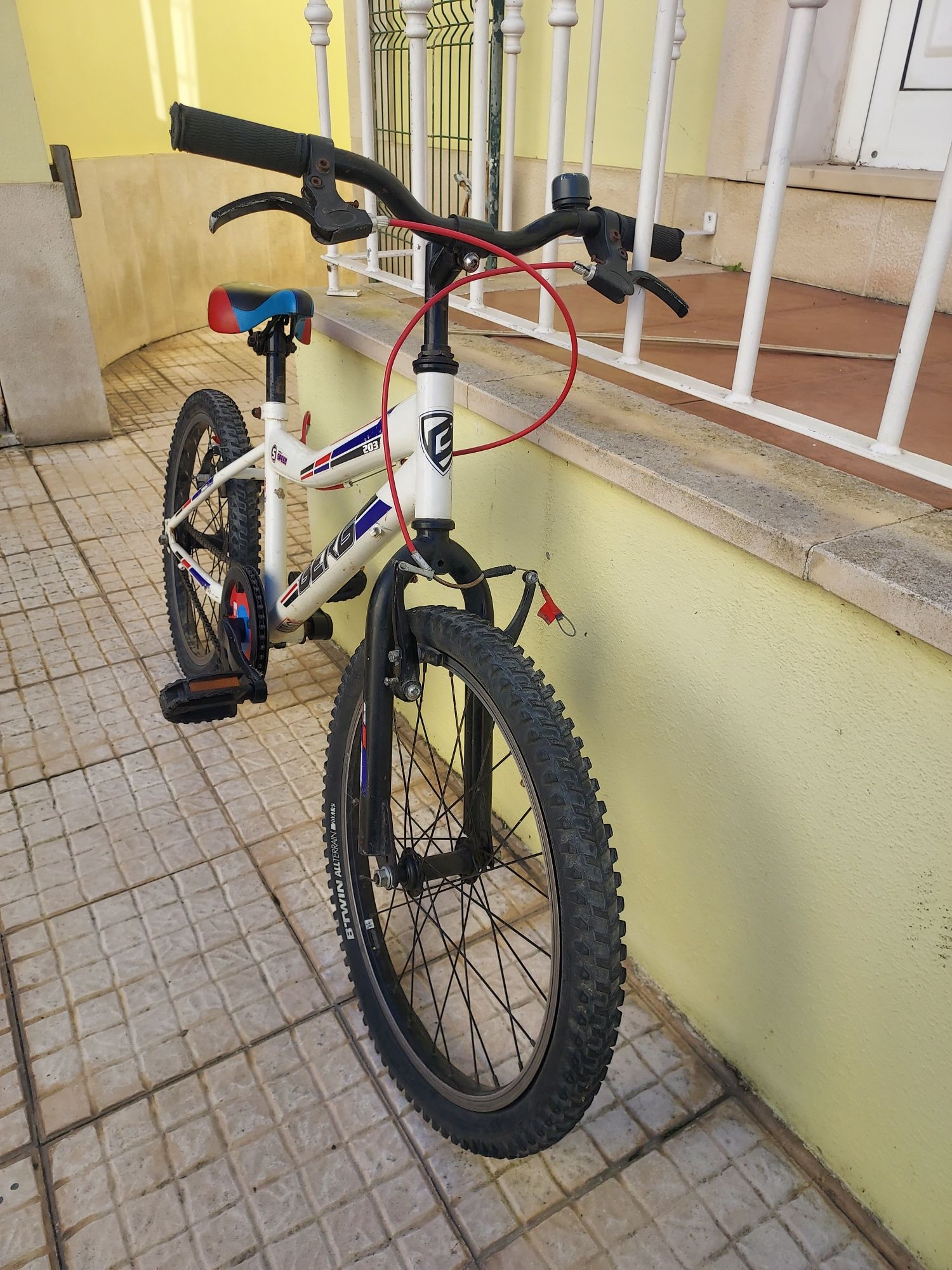 Bicicleta roda 20"  BLAST