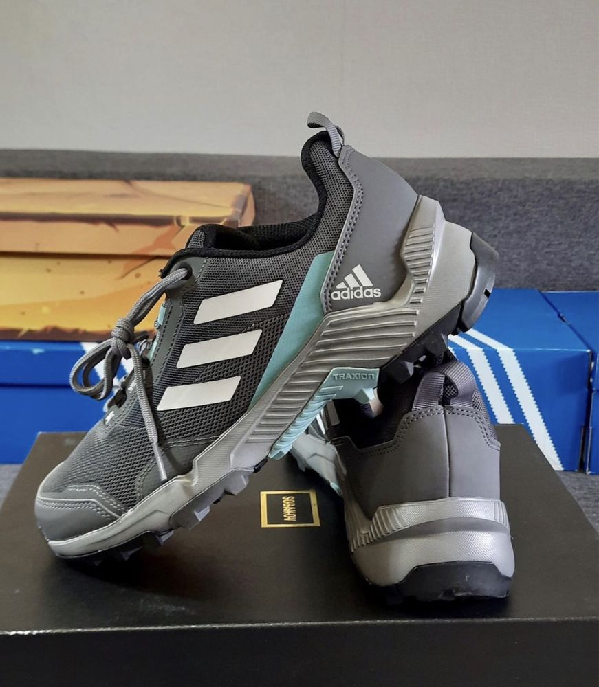 Кросівки adidas eastrail 25 см 40 розмір