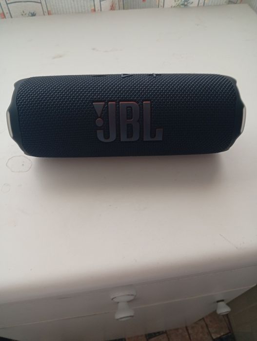 JBL Charge caixa de som comprado e em uso de 1 semana apenas