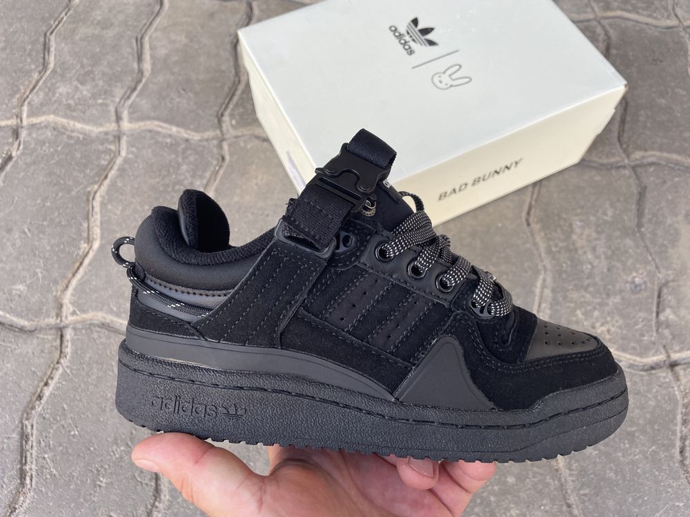 Adidas Forum Bad Bunny black 41-45 Бані чорні. Банни чёрный