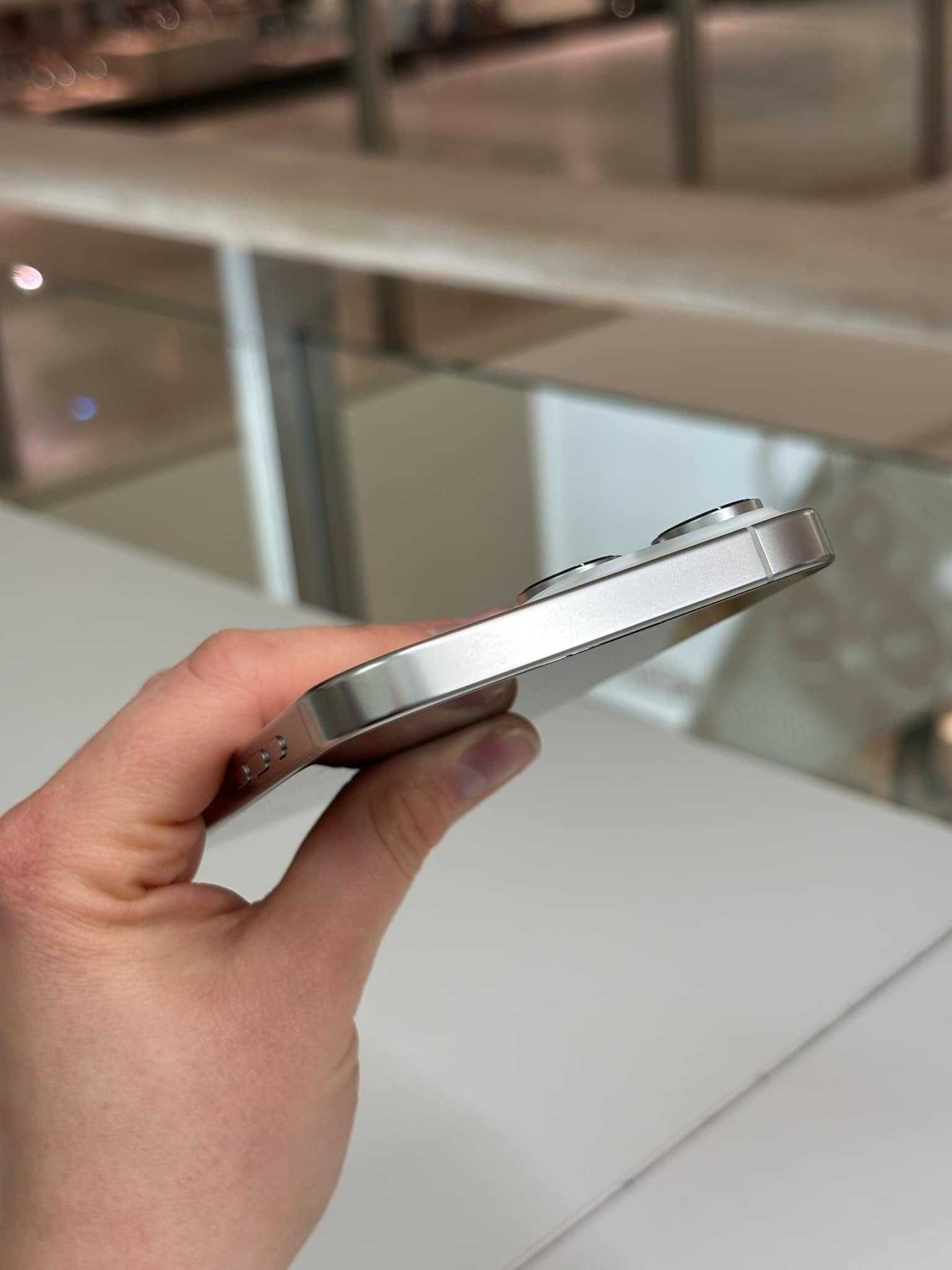 iPhone 16 Pro Max 256 GB White Titanium – jak nowy!
