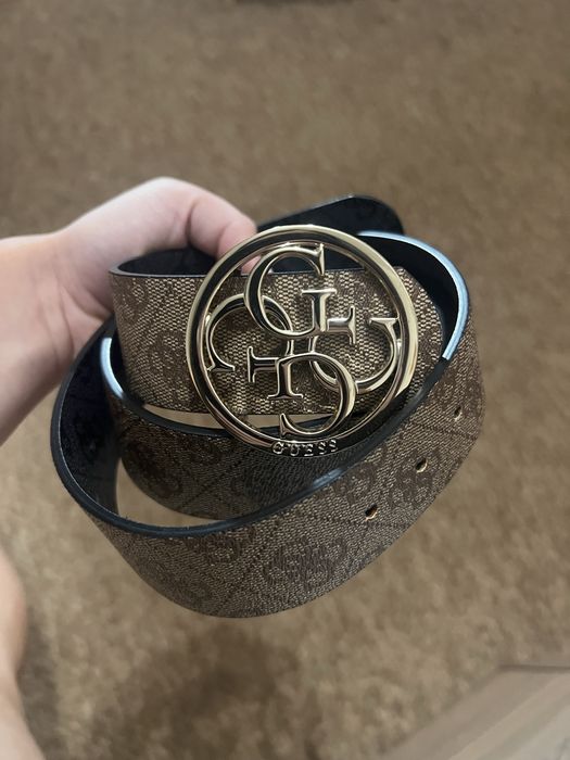 Двусторонний ремень Guess