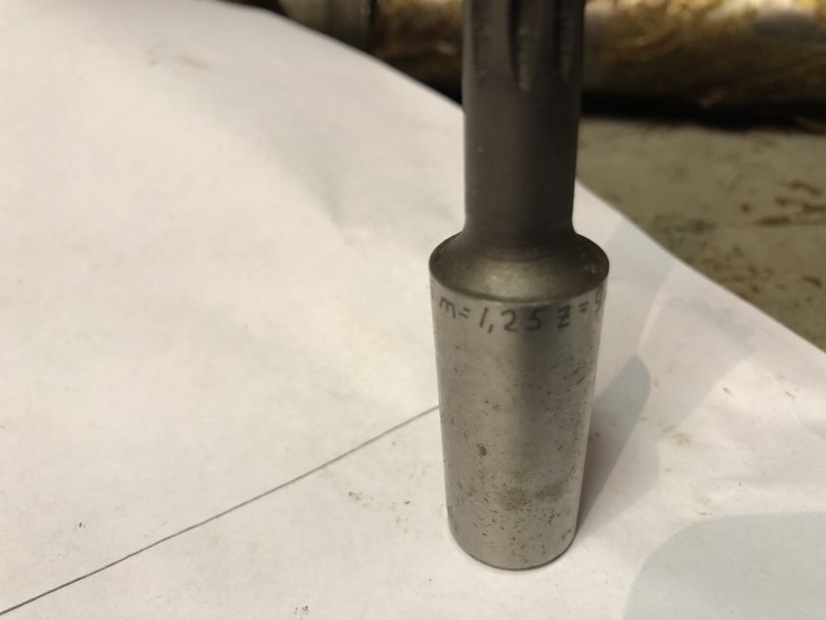 Продам долбяки хвостовые м1-м5  30град