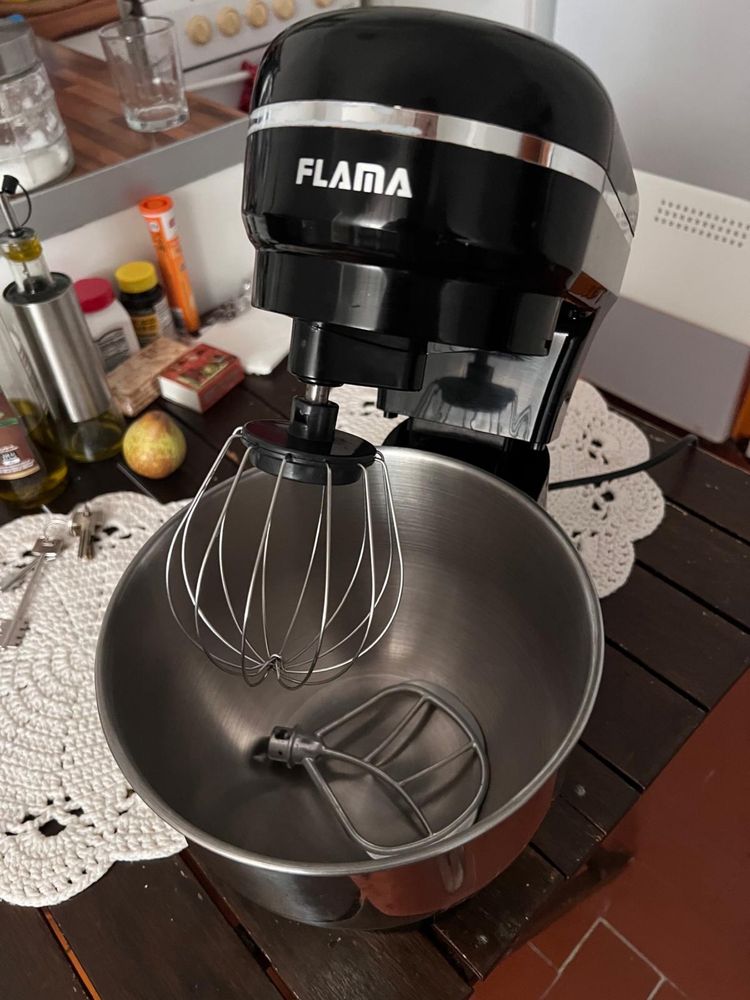 Batedeira Flama robot