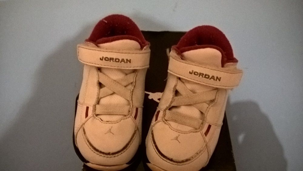 Sapatilhas Nike Air Jordan Retro Unisexo 21 5C