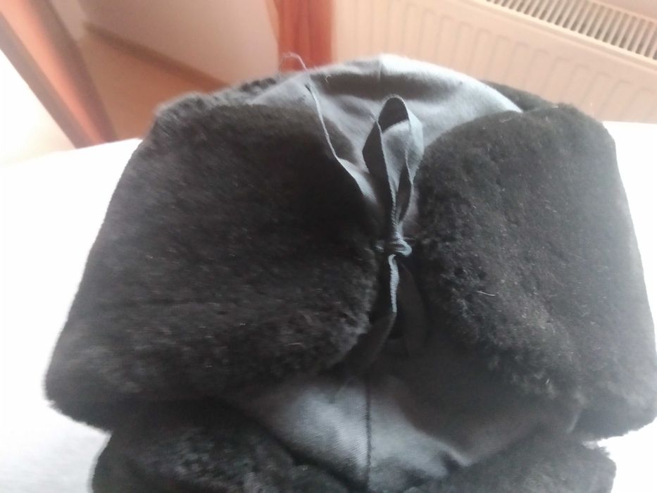 Zimowa uszanka  z logo oc rozmiar 55