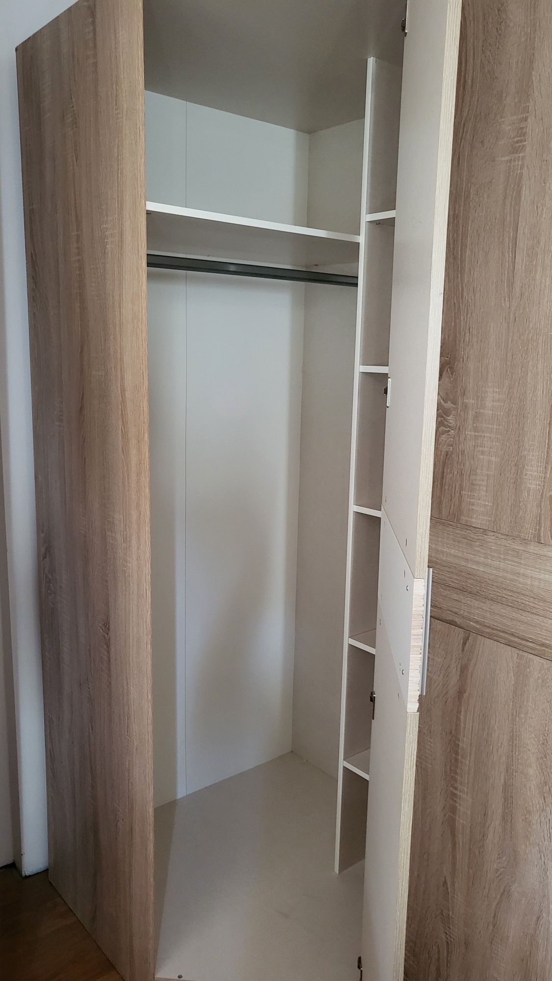 Komplet mebli, szafa, komoda, łóżko