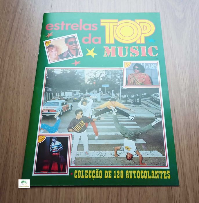Caderneta colecção estrelas da Top Music