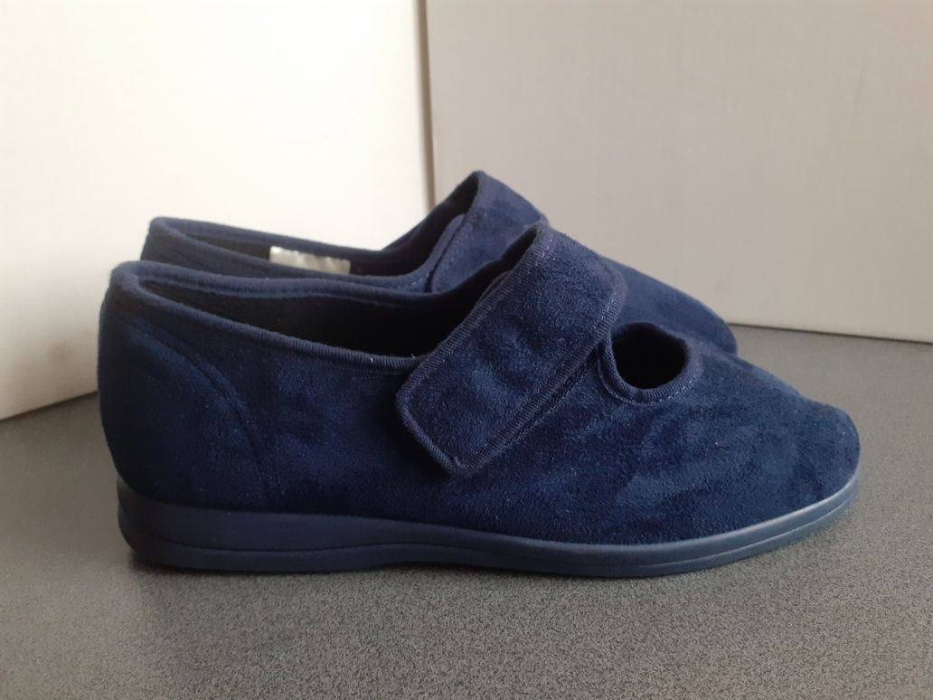 Cosyfeet Англія мокасини тапочки 43 р. Нові.