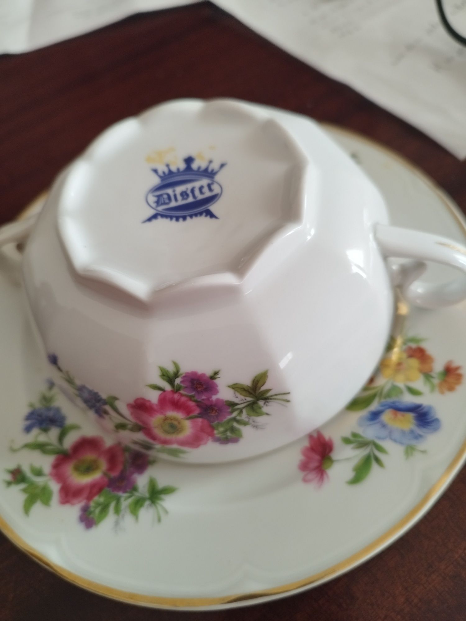 Cristais e porcelanas