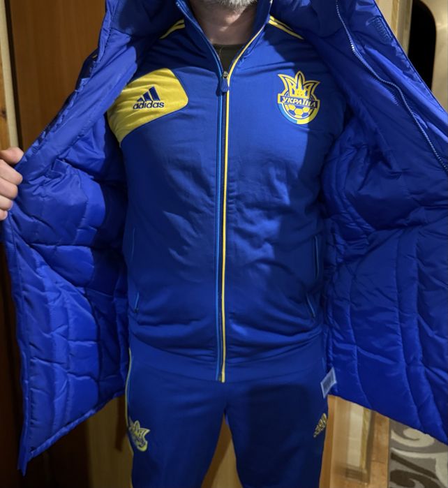 Чоловіча куртка та костюм збірної Украіни по футболу