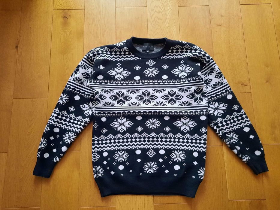 Sweter Wólczanka z motywem zimowym