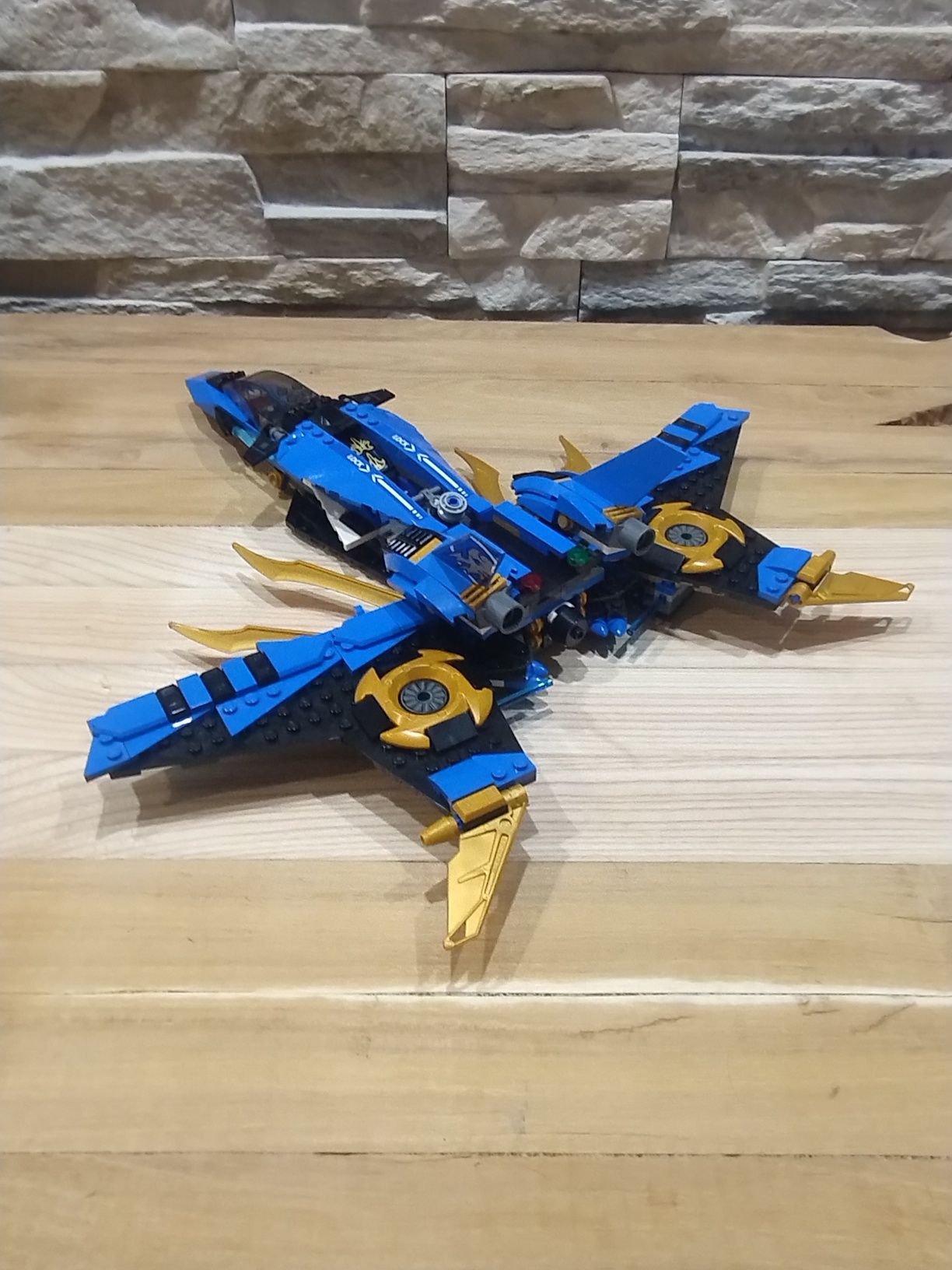 Klocki LEGO ninjago 70668 burzowy myśliwiec Jaya