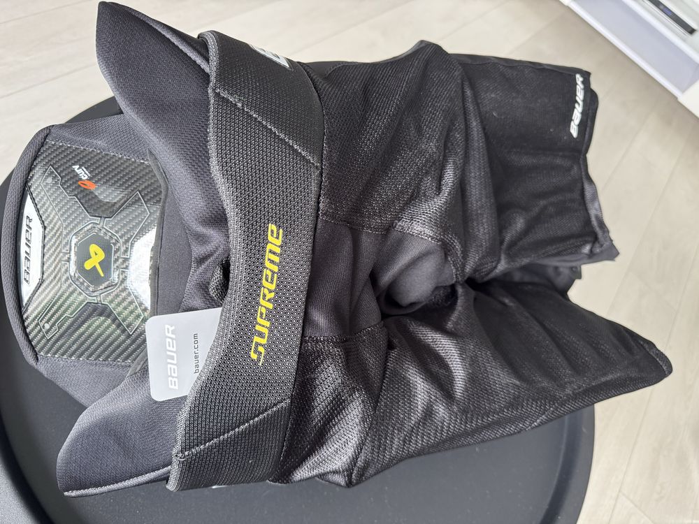 Nowe Spodenki Bauer Mach M i L