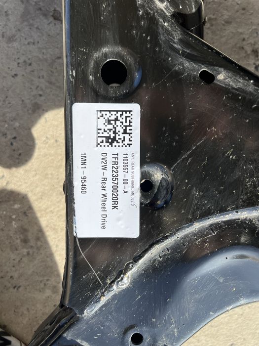 Оригінальний підрамник задній на Tesla model 3 2022 року