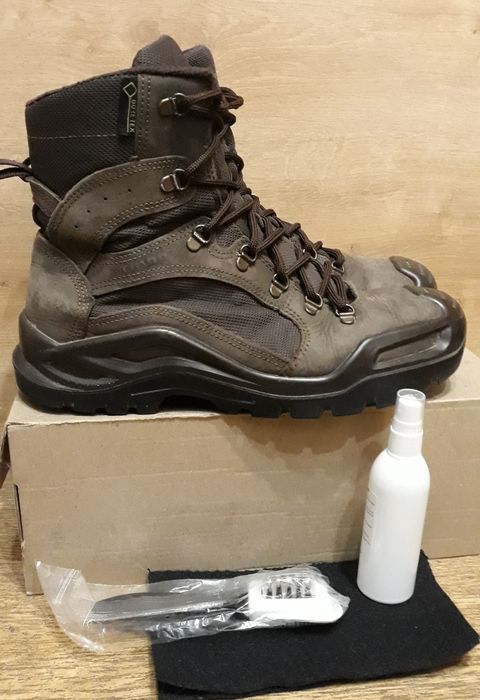 Берци Талан .Демісизон ,Зима (високі) Літні(короткі) .Gore-Tex.