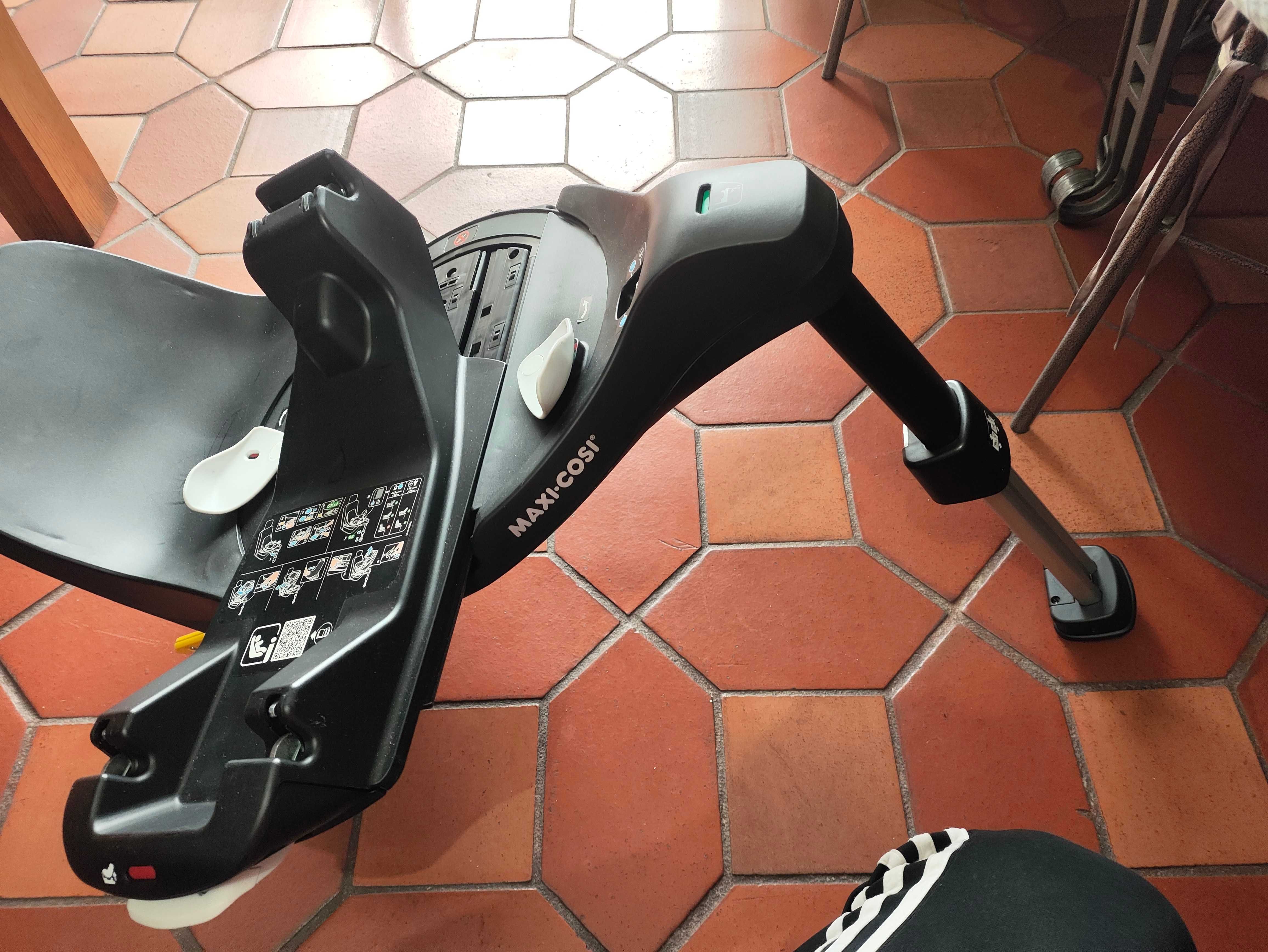 Ovo maxi cosi 360 pro + base isofix